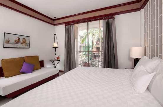 The Top Patong Resort Exterior foto