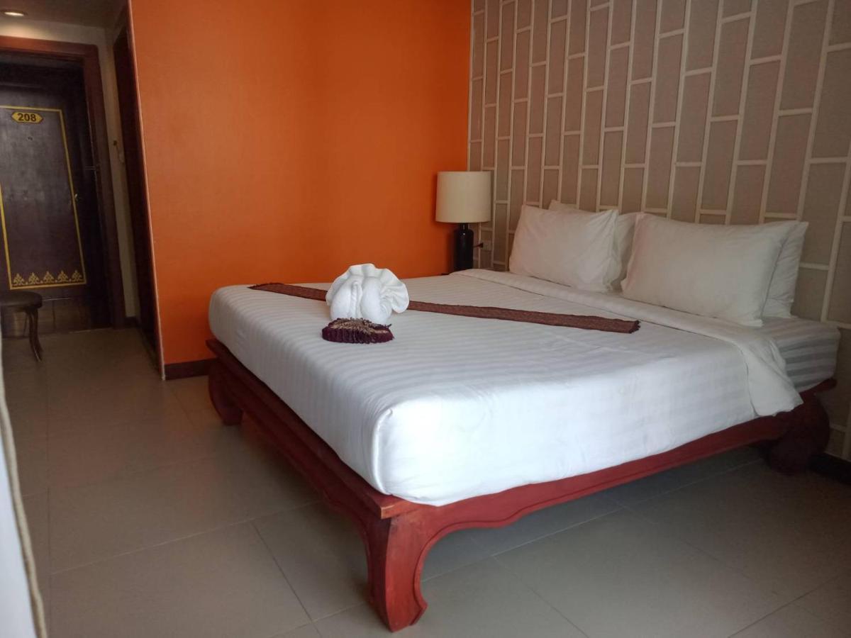 The Top Patong Resort Exterior foto